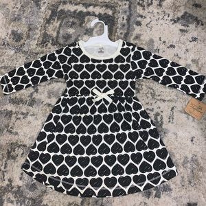 Cute black and white baby girl dress!